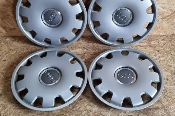 Audi A4 S4 B7 8E 8H R16 wheel hub/cap/trim 4B0601147D