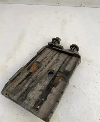 Battery tray