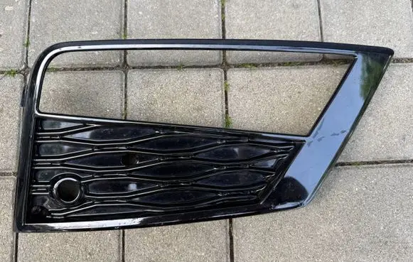Seat Ateca Front bumper lower grill 575853666G