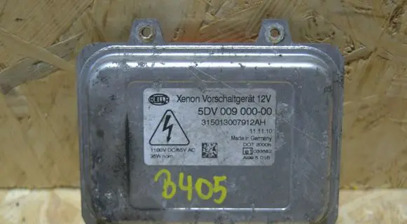 Ford Kuga I Voltage converter/converter module 5DV00900000