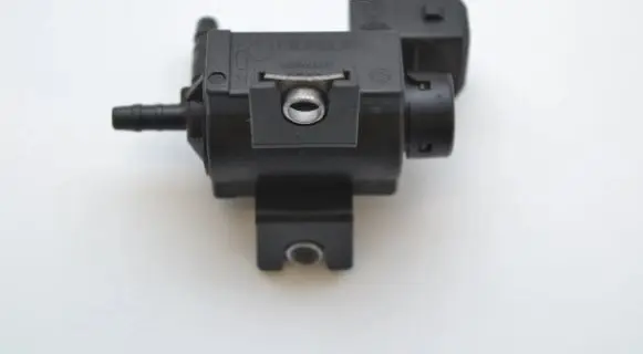 Toyota Avensis T270 Turbo solenoid valve 258600R010