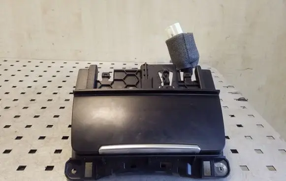 Ashtray (front)
