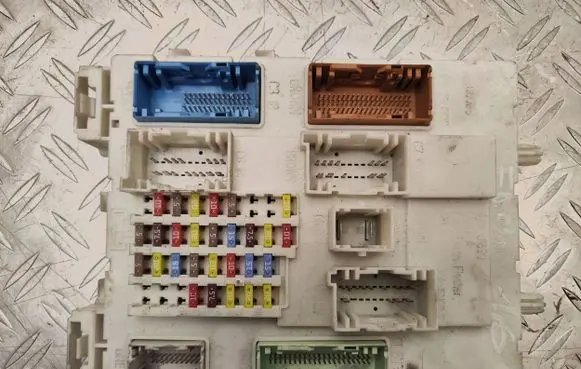 Ford Focus Fuse box set BV6N14A073EP 51945L45K 00050967