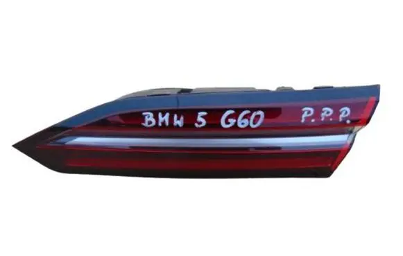 BMW 5 G60 Tailgate rear/tail lights 5A01AD2