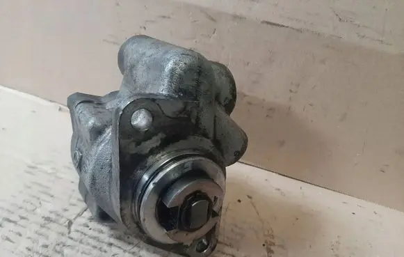 Opel Movano A Power steering pump 85501149