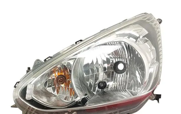 Mitsubishi Space Star Headlight/headlamp 8301C193