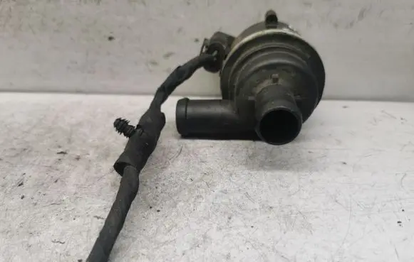 Skoda Fabia Mk1 (6Y) Electric auxiliary coolant/water pump 6R0965561A