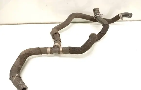 Volvo V40 Engine coolant pipe/hose 31474985