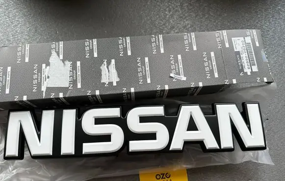 Nissan Patrol Y60 Manufacturer badge logo/emblem 6289006J00