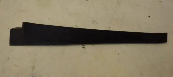 Ford Escort Front door trim (molding) E4B5A044