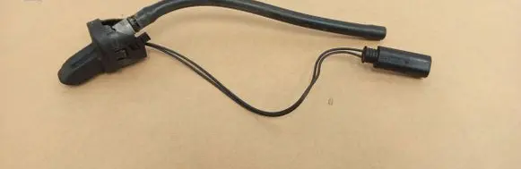 Windshield washer spray nozzle