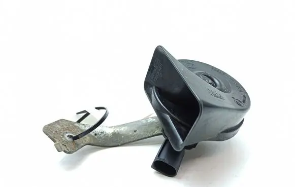Mercedes-Benz B W246 W242 Horn signal A0065429820 1123E23 A046522