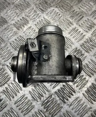 BMW 5 E60 E61 EGR valve 7789999 03T333