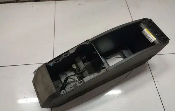 Ford Focus C-MAX Center console 3M51R043B63JW