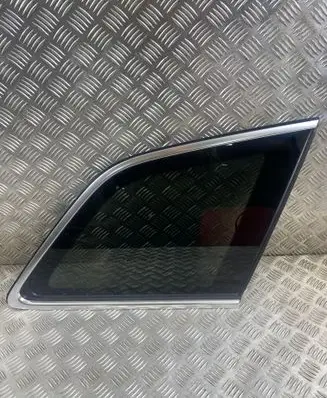 Audi Q7 4M Rear side window 4M0845298C
