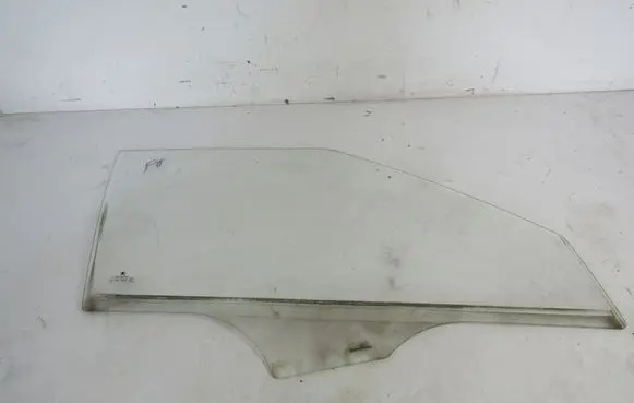 Skoda Fabia Mk2 (5J) Front door window glass four-door 