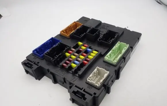 Ford Focus Power management control unit F1DT14A073GF 599511F03