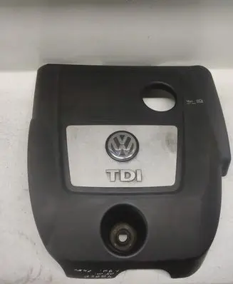 Volkswagen Golf IV Engine cover (trim)