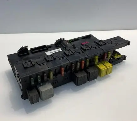Mercedes-Benz E W211 SAM control unit 0025459901 5DK00804710 0000321715161009