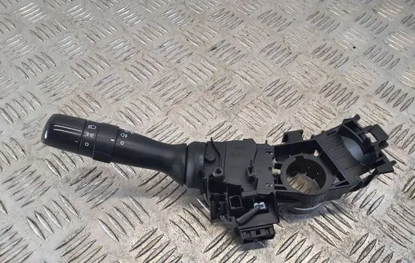 Toyota Yaris Indicator stalk 173832