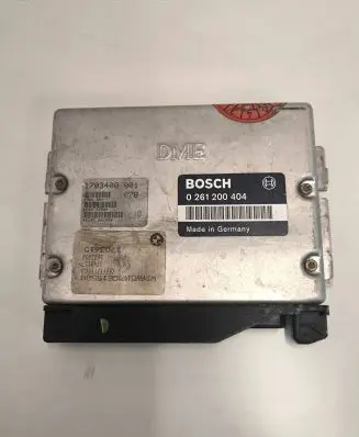 BMW 5 E34 Engine control unit/module 0261200404