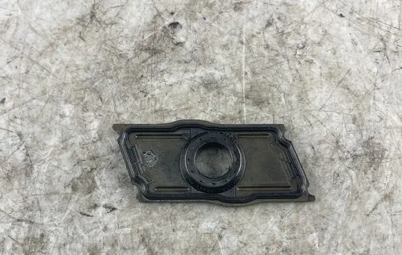 Audi A8 S8 D3 4E Fuel Injector clamp holder 059103113E