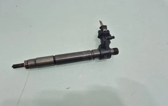 Citroen C-Crosser Fuel injector 9659228880