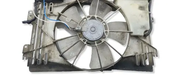 Toyota Avensis T250 Electric radiator cooling fan 