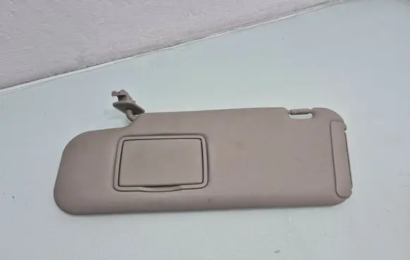 Mazda CX-7 Sun visor
