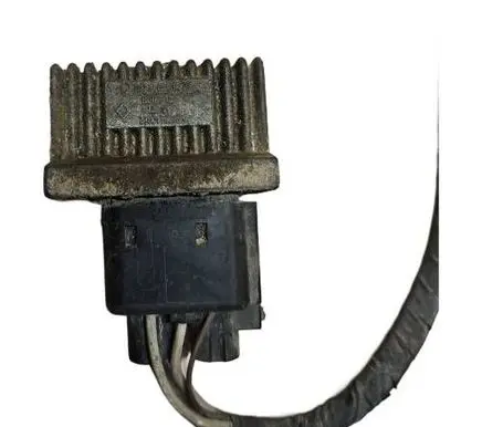 Renault Clio II Glow plug pre-heat relay 7700115078