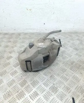 BMW 5 E60 E61 Front brake caliper 6030324
