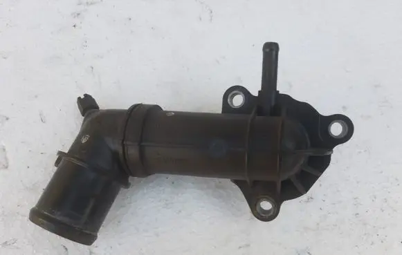 Opel Insignia A Thermostat housing 0428741