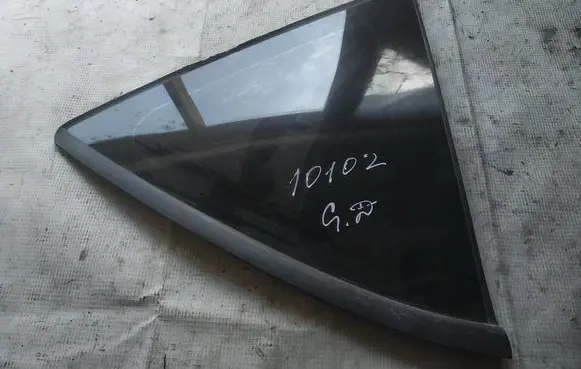 Mercedes-Benz A W169 Rear side window as2
