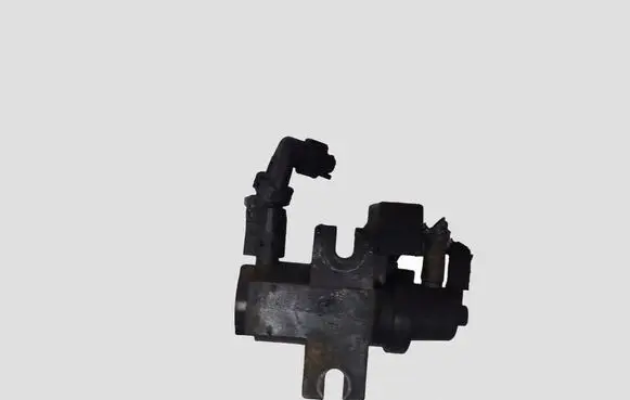 BMW 1 E81 E87 Turbo solenoid valve 70206301 780539101
