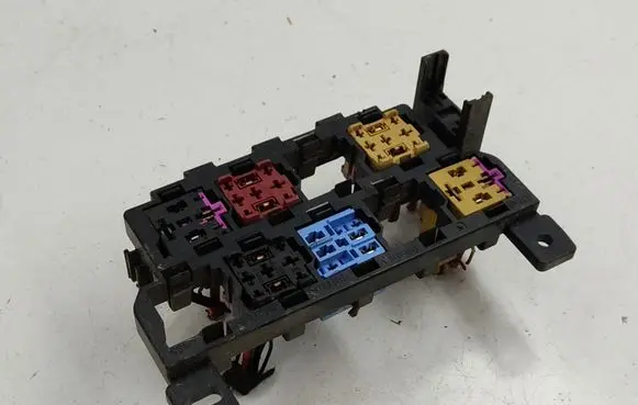 Volkswagen Sharan Fuse module 4F0937503
