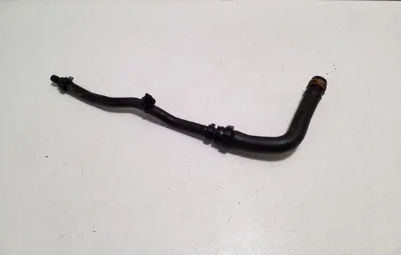 Engine coolant pipe/hose