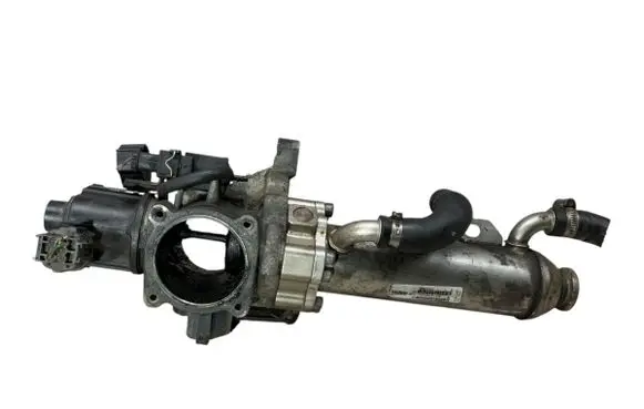 Volvo V70 EGR valve cooler 880765R 50086403