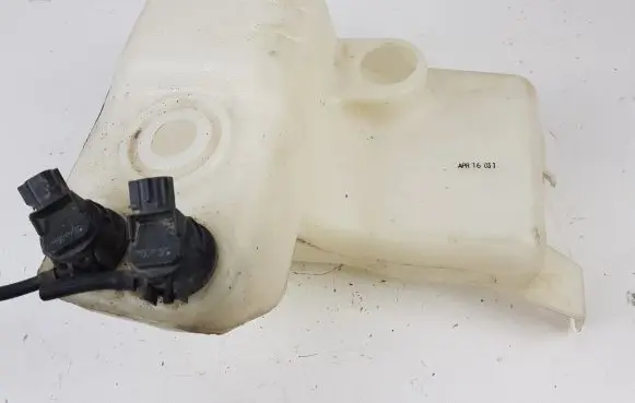 Chrysler Pacifica Windshield washer fluid reservoir/tank