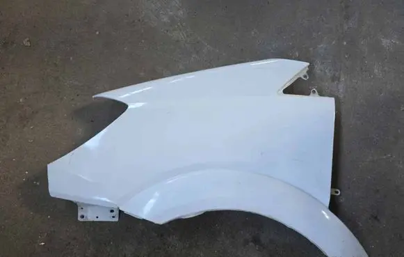 Mercedes-Benz Sprinter W906 Fender 