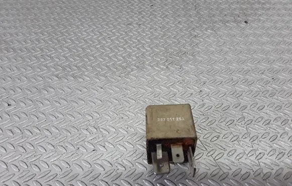 Glow plug pre-heat relay