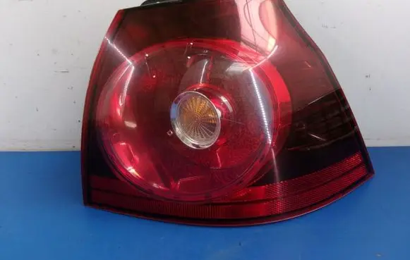 Volkswagen Golf V Rear/tail lights