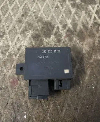 Mercedes-Benz C W202 Other control units/modules 2108202126 5WK4571