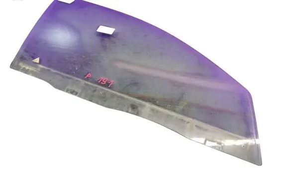 Ford Mondeo Mk III Front door window glass four-door 