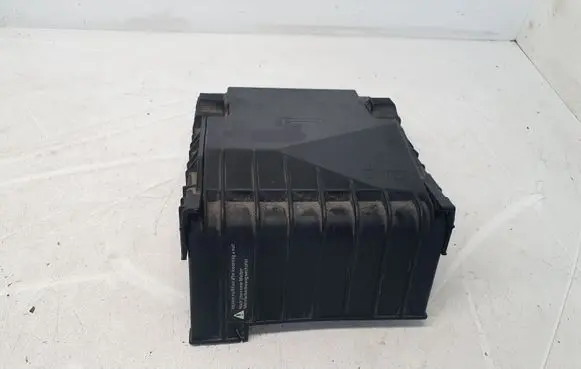 Volkswagen Golf V Fuse box cover 1K0937132F 1K0937132 1K0937132G