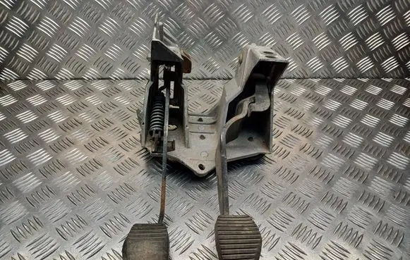 Peugeot 607 Pedal assembly 9642806680 96354996A 9635499