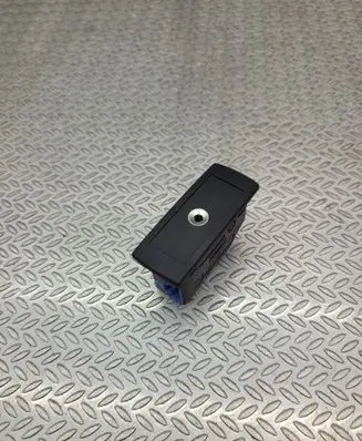 Mercedes-Benz ML W166 AUX in-socket connector A2188200087