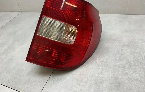 Skoda Yeti (5L) Rear/tail lights 5L0945096 5L0945112
