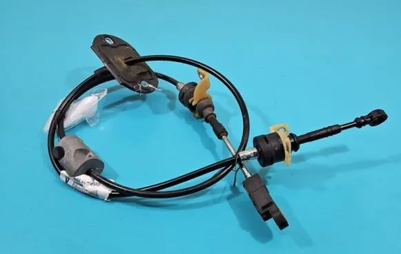 Gear shift cable linkage