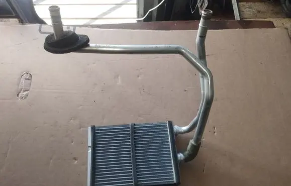 Infiniti G37 Heater blower radiator
