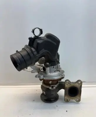 Audi Q3 8U Turbo 04E145721B 1065638 270614000050